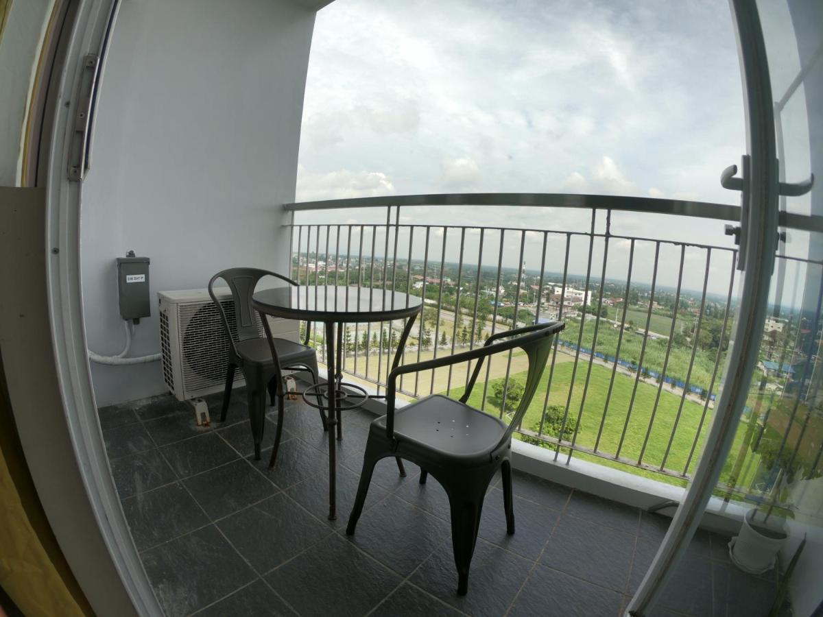 Breezy Nest Staycation At Wind Residences Tagaytay Tagaytay City Esterno foto