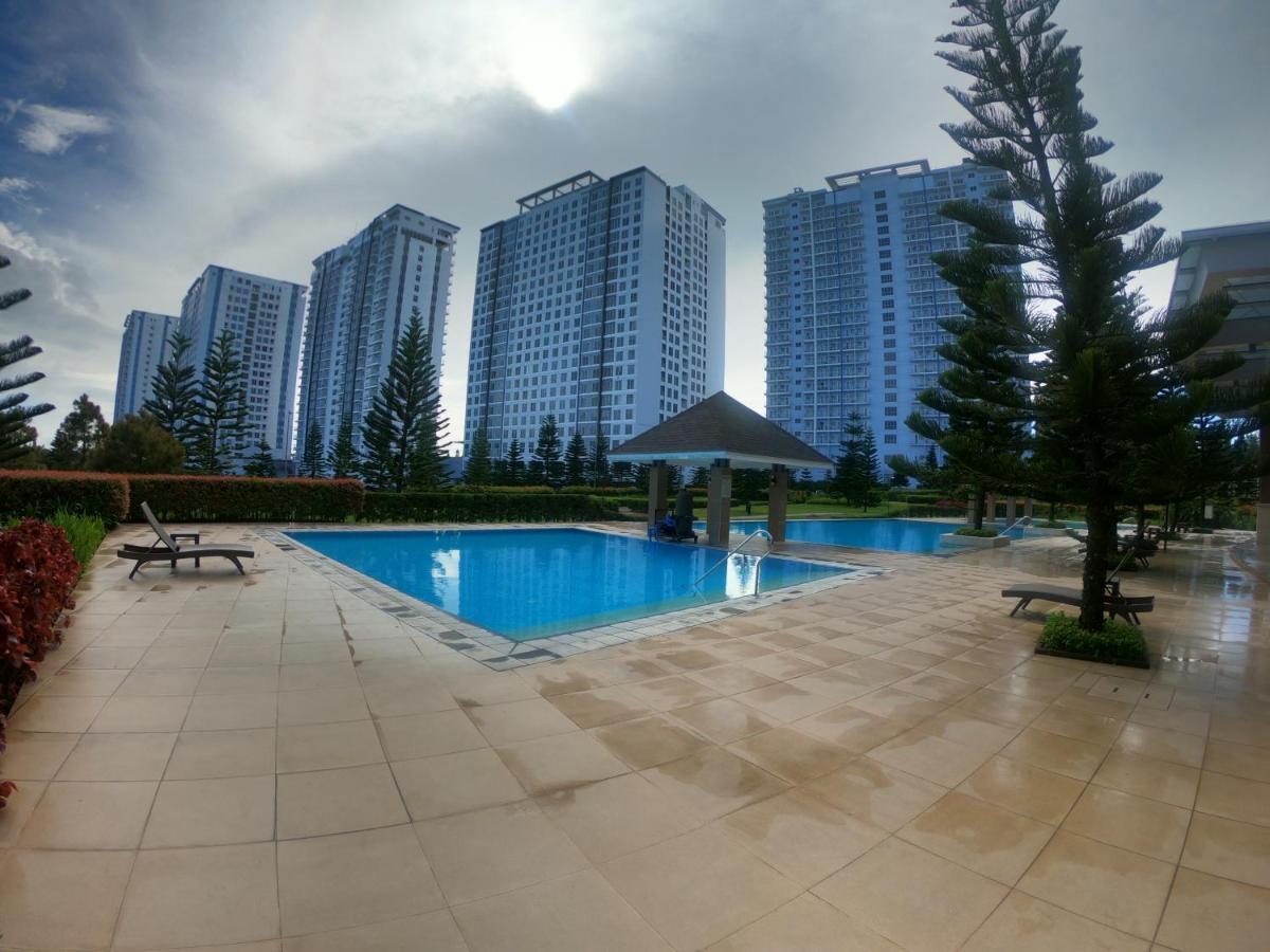 Breezy Nest Staycation At Wind Residences Tagaytay Tagaytay City Esterno foto