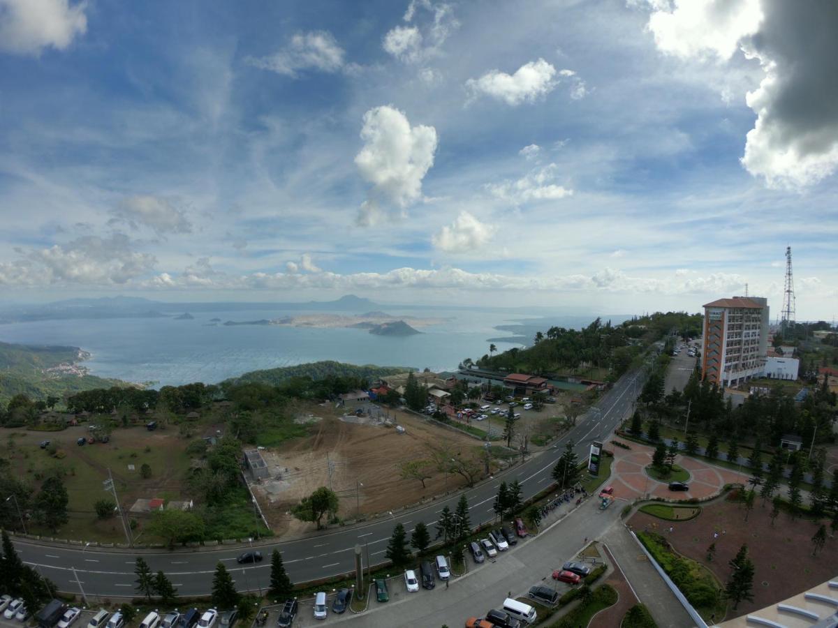 Breezy Nest Staycation At Wind Residences Tagaytay Tagaytay City Esterno foto