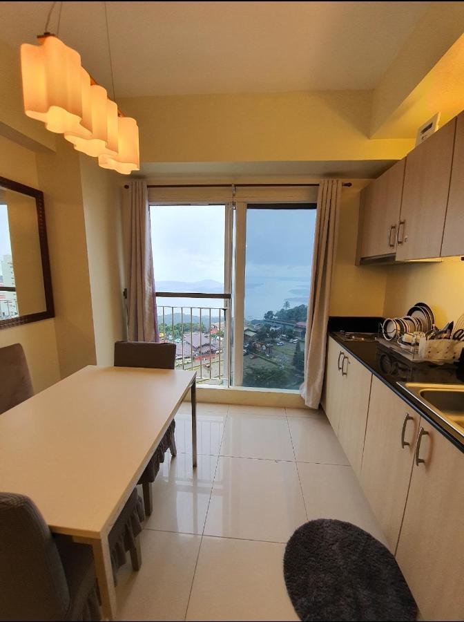 Breezy Nest Staycation At Wind Residences Tagaytay Tagaytay City Esterno foto